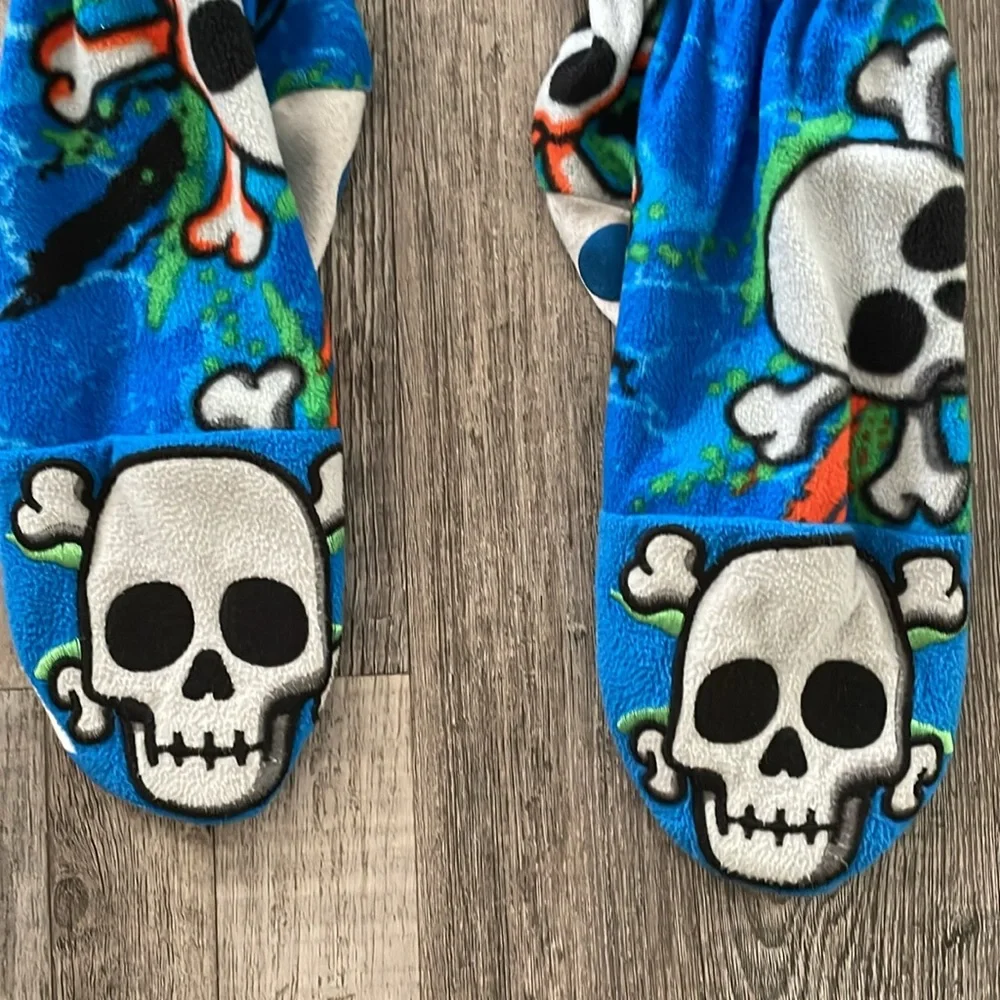 Circo Blue & Orange Skull Print Kids footie one piece pajamas